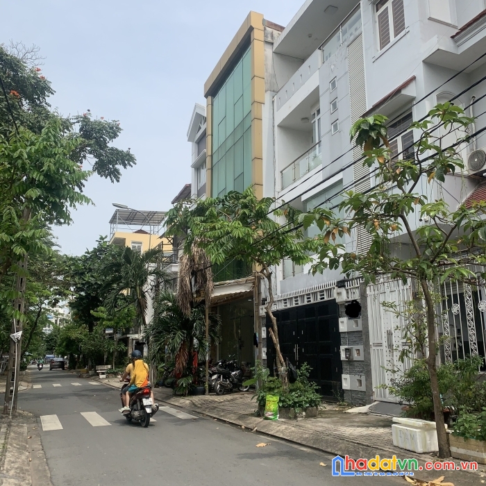 Bán nhà 3 tầng mặt tiền đường số phường tân phong ngang 6x15 giá 17 tỷ hơn