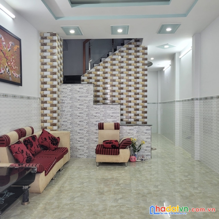 Bán gấp nhà xinh lý thánh tông, tân phú, 2 tầng, 48m2 nhỉnh 4xty.