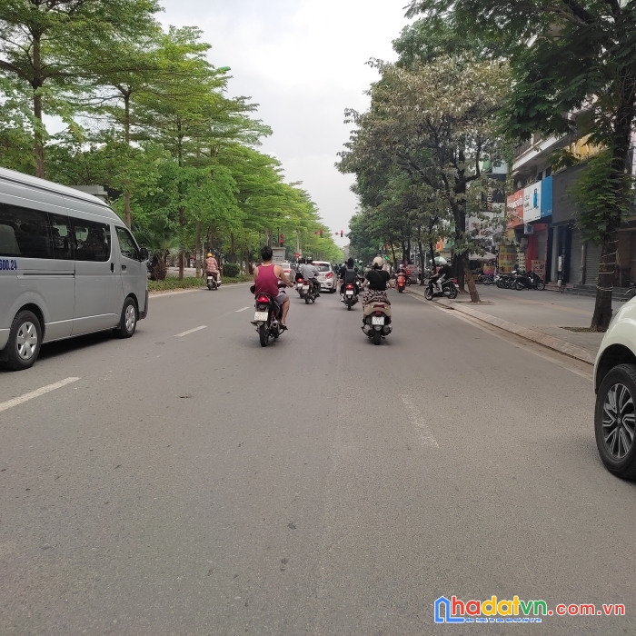 Bán nhà nguyễn khánh toàn cầu giấy. kinh doanh - gần phố. chỉ 2.95 tỷ.