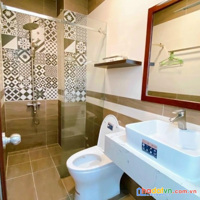Bán nhà ô tô vi vu , 4 tầng, vào ở ngay, hoàng quốc việt, quận 7
