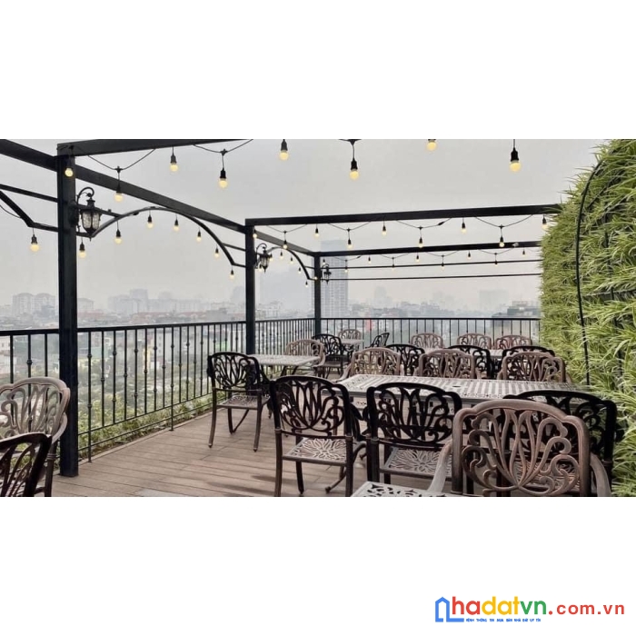 Bán biệt thự sân vườn ngọc thụy 100mx4t, 0868246333