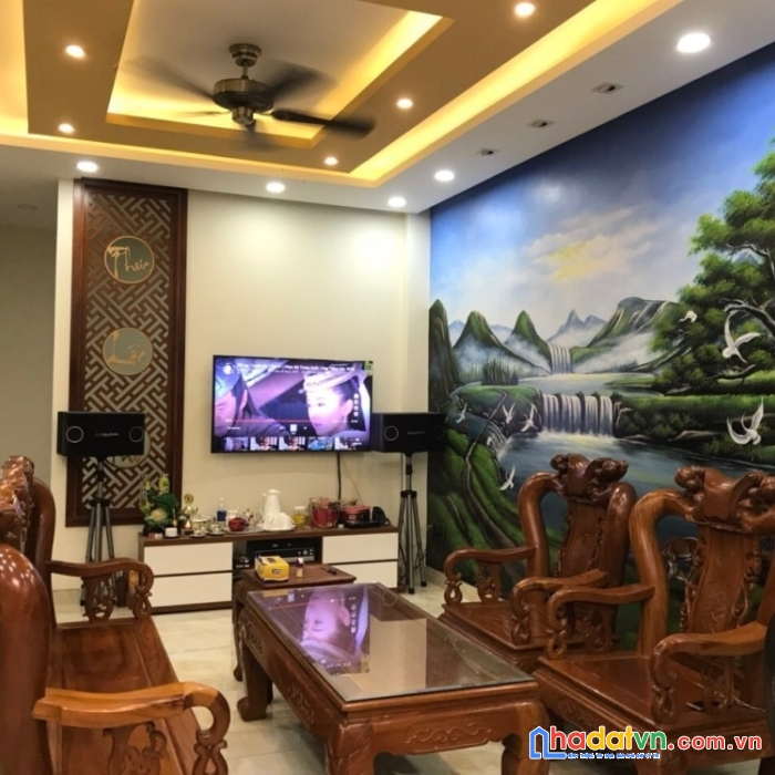 Mặt tiền đường gò dầu. tân phú.