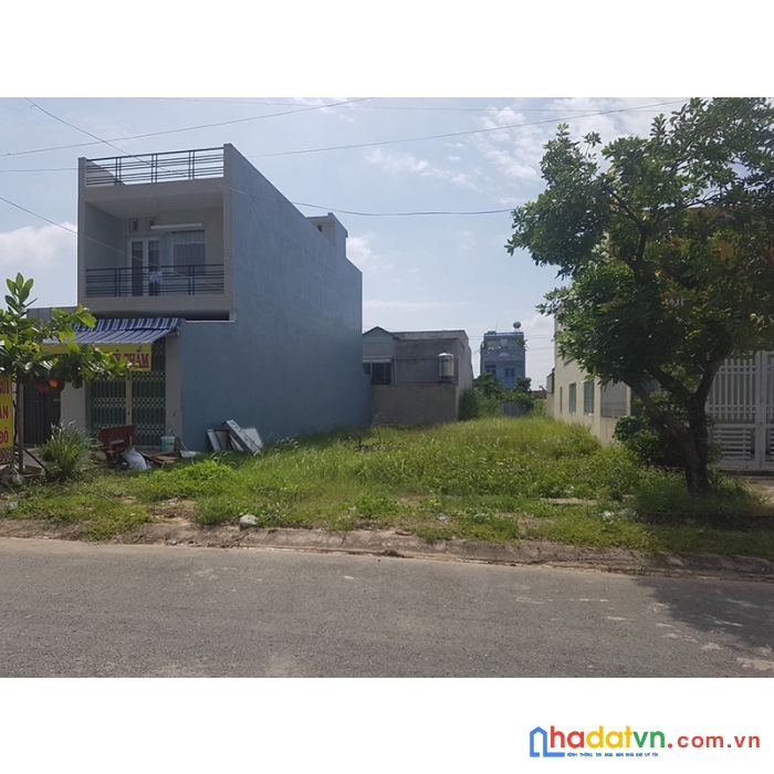 Đất thổ cư lô gốc 2 mặt tiền 