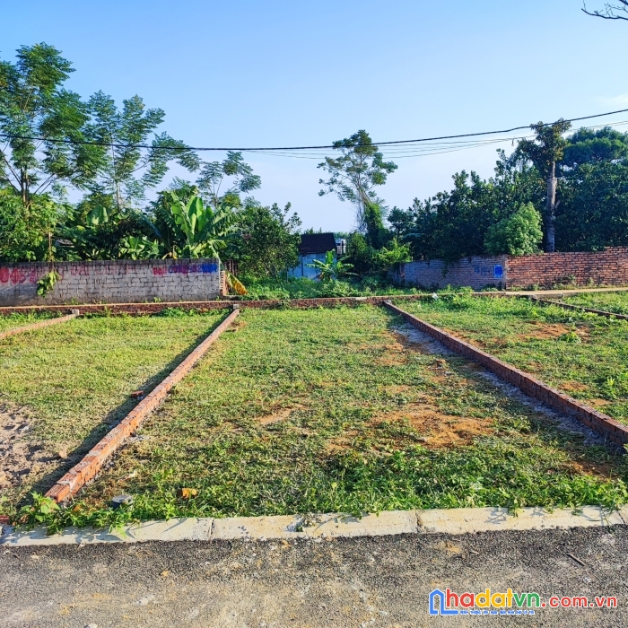 Chính chủ cần bán lô đất 2 mặt tiền thôn cầu sông, xã tân xã, huyên thạch thất