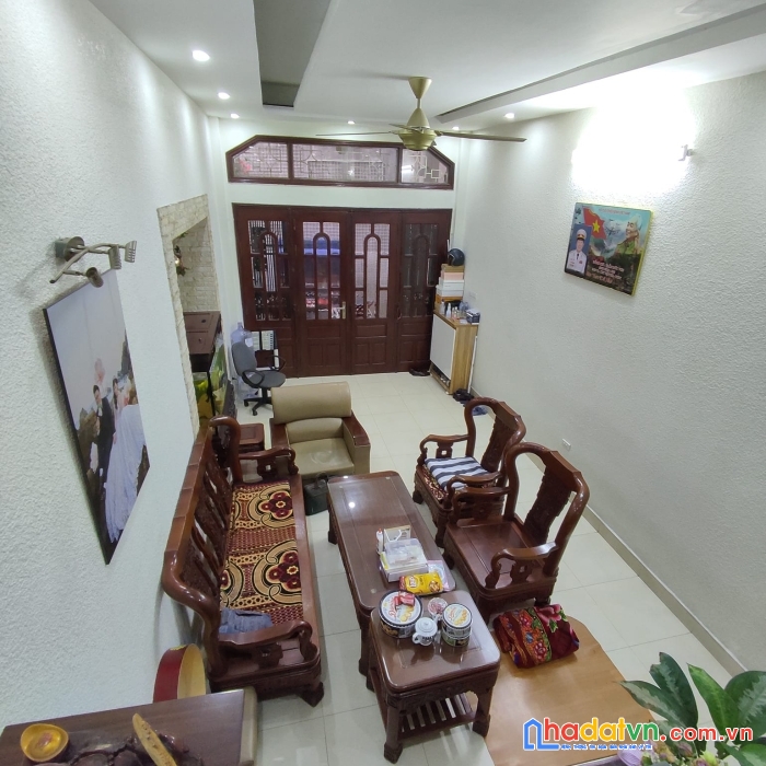 Nhà đường láng , ngõ thông chùa láng , 77m x 4t