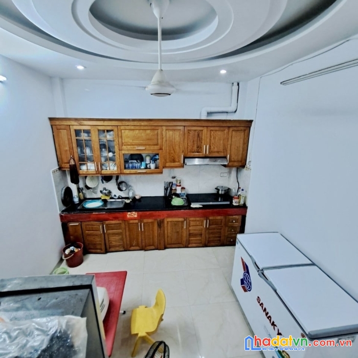 Nhà đẹp, sát phố, gần ô tô triều khúc. 36mx4t. giá 3,7 tỷ.