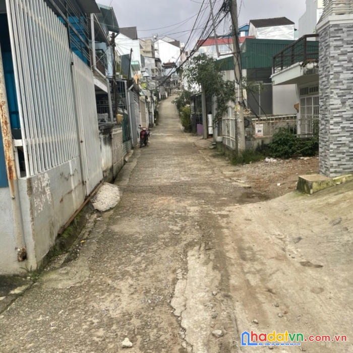 Cần bán gấp lô đất sổ riêng xây dựng trên đường ngô quyền, phường 6, tp. đà lạt, giá 6,5 tỷ