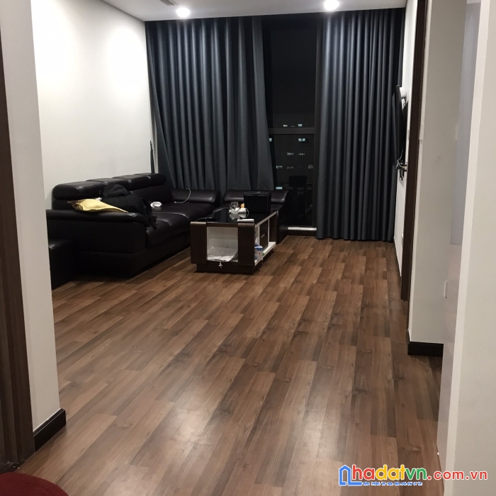 Chính chủ cần nhượng lại 2pn 83m giá bán 2ty9xx tại goldmark city lh 0394392185