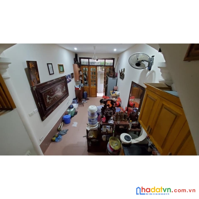 Bán nhà quan hoa 23m2 x 4 tầng, 3m mặt tiền giá 1.75 tỷ ,nhà hiện tại không sổ, giao dịch bằng vi