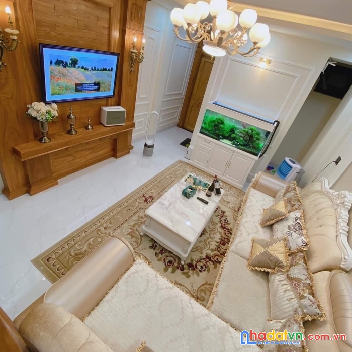 Bán nhà - mai dịch ,cầu giấy - gara oto - phân lô , vị trí đắc địa - 40m - giá 5 tỷ