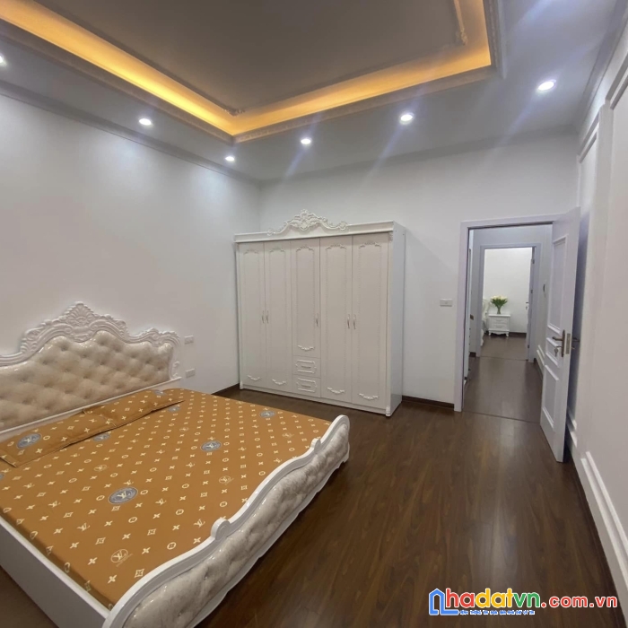 Bán nhà chùa bộc chỉ 12.5 tỷ 80m x 5 tầng phân lô -ô tô tránh.an sinh tuyệt đỉnh