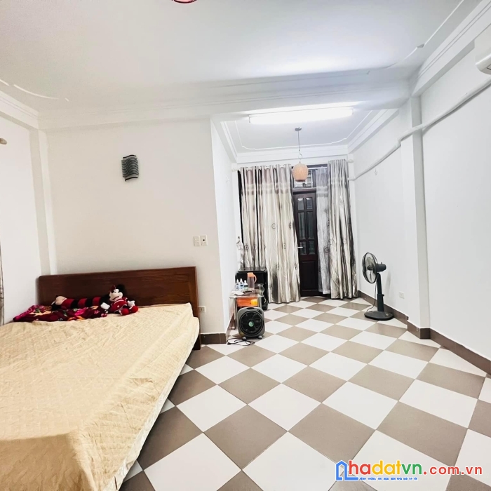 Bán nhà phố tam trinh: 43m2, 5 tầng, mt 4m, 3 ngủ, ngõ 3 gác. 3.5 tỷ