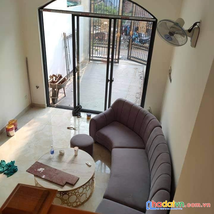 Chỉ 5 tỷ nhà 3 lầu btct hxh tô ký hóc môn dtsd 280m2