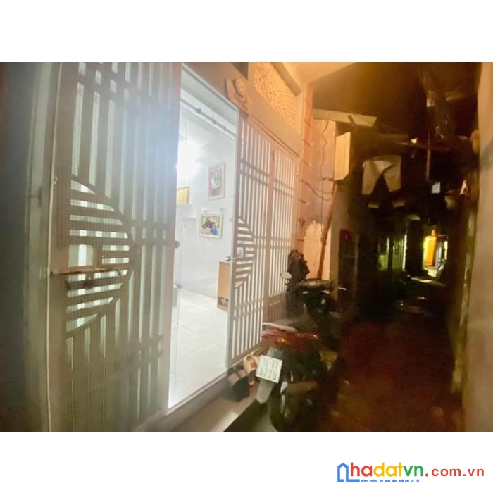 Chính chủ cần bán nhà siêu phẩm  mt 3.3m linh quang , văn trương  phường khâm thiên - quận đống đa