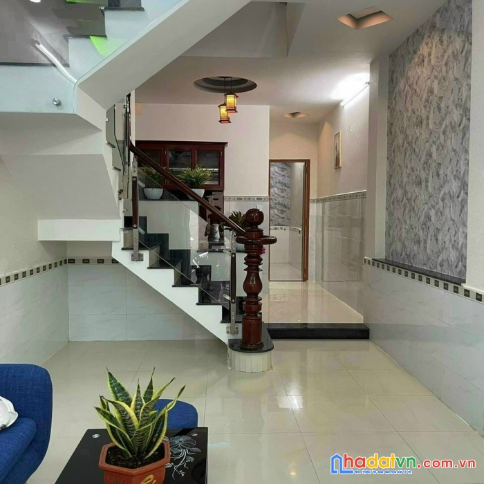 Nhà hẻm 4m, trần khắc chân, 3.5 x 14m, 3pn, 6.4 tỷ, phú nhuận