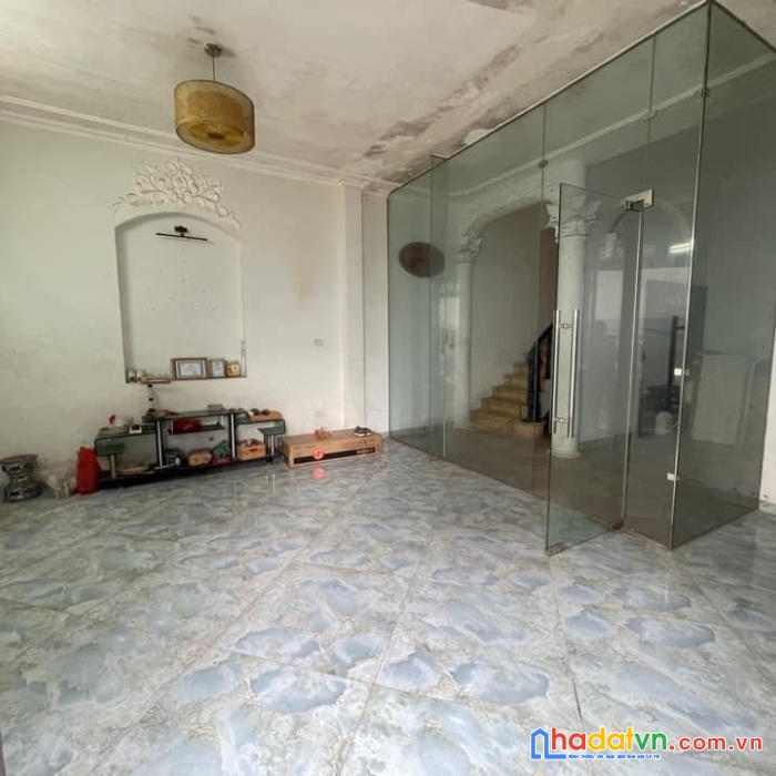 Phân lô - lô góc - kinh doanh văn phòng, làm đẹp khu vực xuân la quận tây hồ
