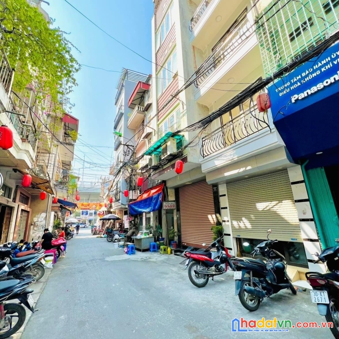 Hạ chào 800tr - minh khai - ô tô tránh - mặt tiền rộng - thang máy - kinh doanh - 35m, nhỉnh 8 tỷ