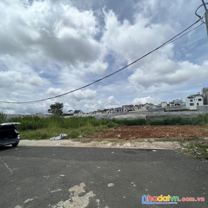 Cần tiền bán gấp đất kqh nguyễn hữu cầu - thái phiên, đà lạt 325m2 giá chỉ 8 tỷ