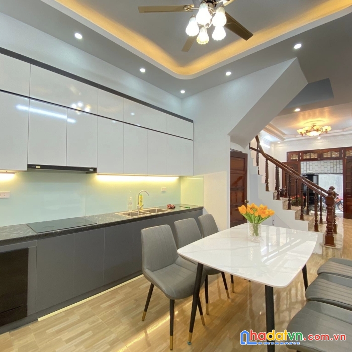 Bán gấp nhà đẹp giá rẻ kim giang 3.2 tỷ, 38m x4t lô góc, 3 mặt thoáng, ngõ 3m thông, nhà đẹp ở ngay