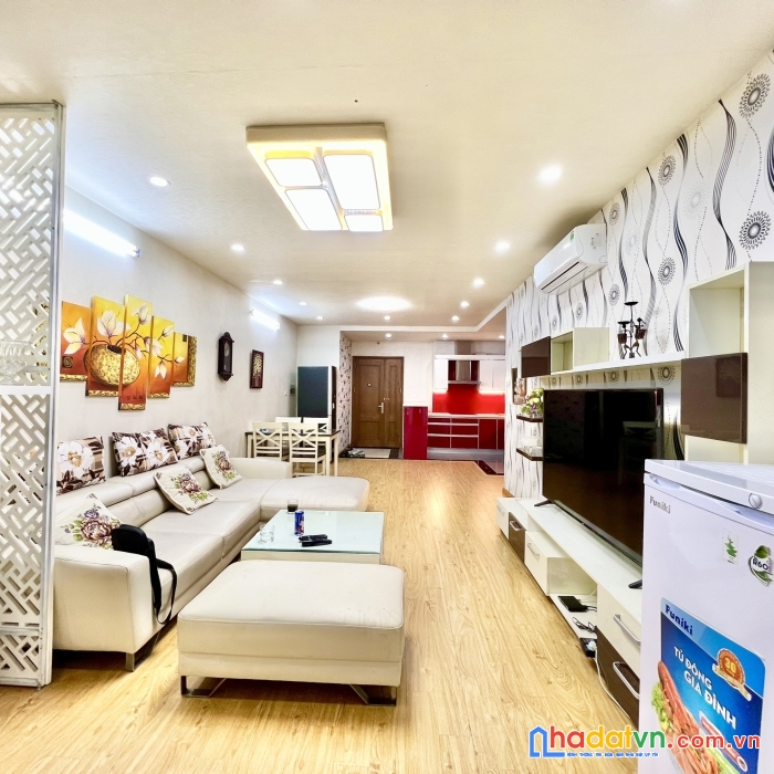 Bán căn góc victoria văn phú 116m2, 3 ngủ, hướng đn, có chỗ ô tô, full nội thất.