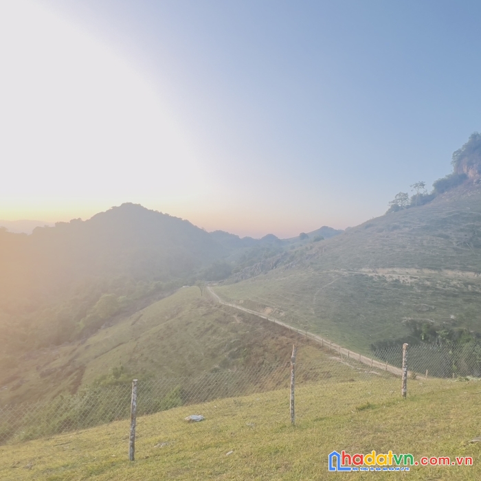 Cần bán mảnh đất tại mộc châu, phù hợp mô hình làm home stay, camming cắm trại