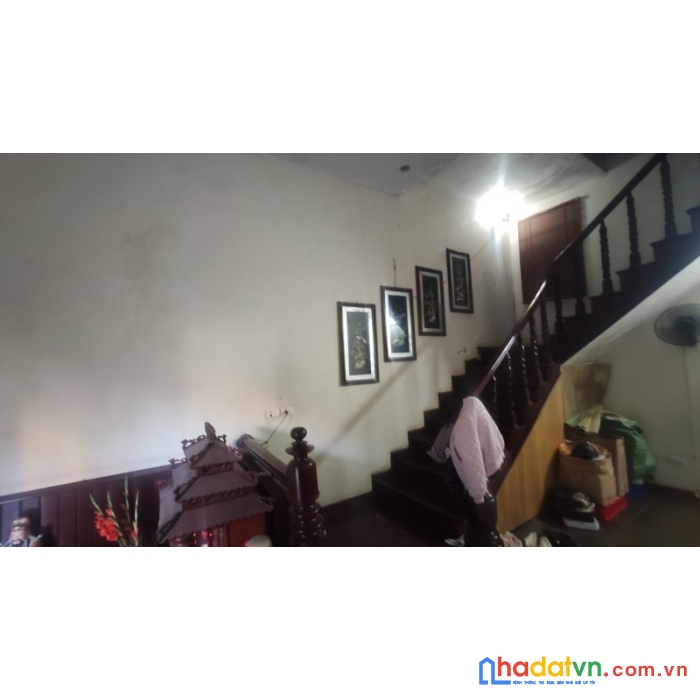 Bán nhà trong ngõ 564 nguyên van cu 52m 4 5 nhà  đẹp có nhiều tiện ích xung quanh