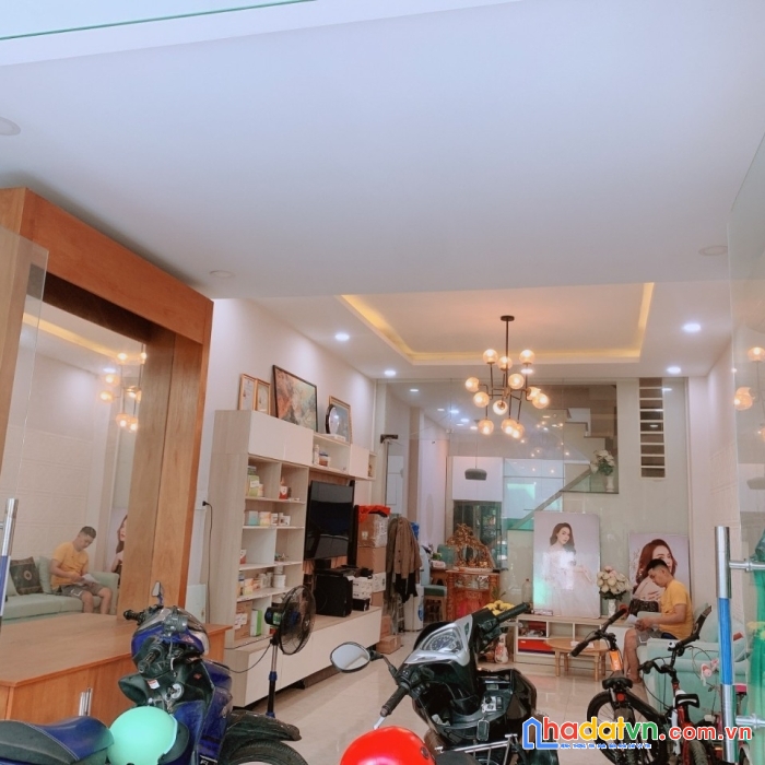 Ngộp lý thường kiệt - quận 11 - 68m2 - hxh thông - 3 tấm