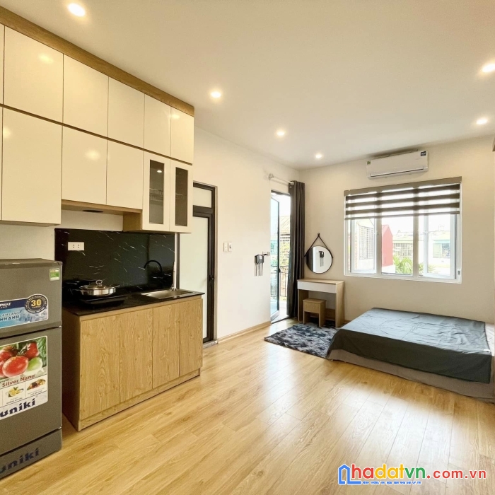 Bán tòa dịch vụ ccmn cao cấp quận cầu giấy - 5 tầng - 9 phòng - doanh thu 540tr/năm.