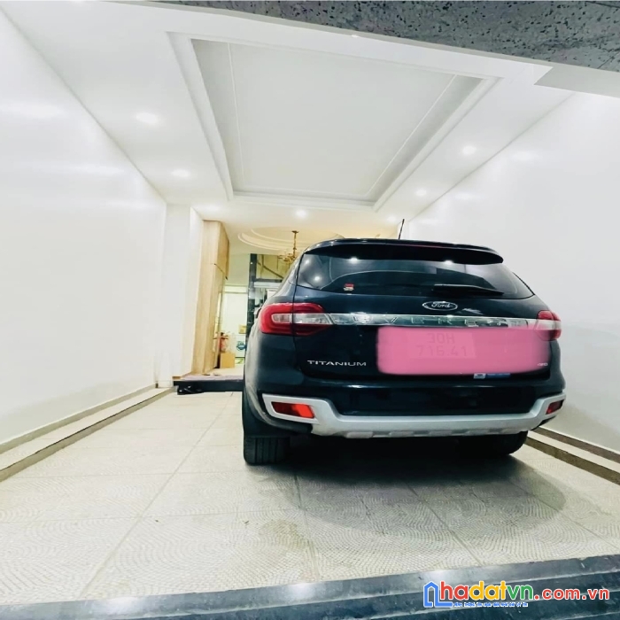 Bán nhà lạc trung. gara ô tô, nội thất xịn. 65m x 5 tầng. 9 tỷ có thương lượng
