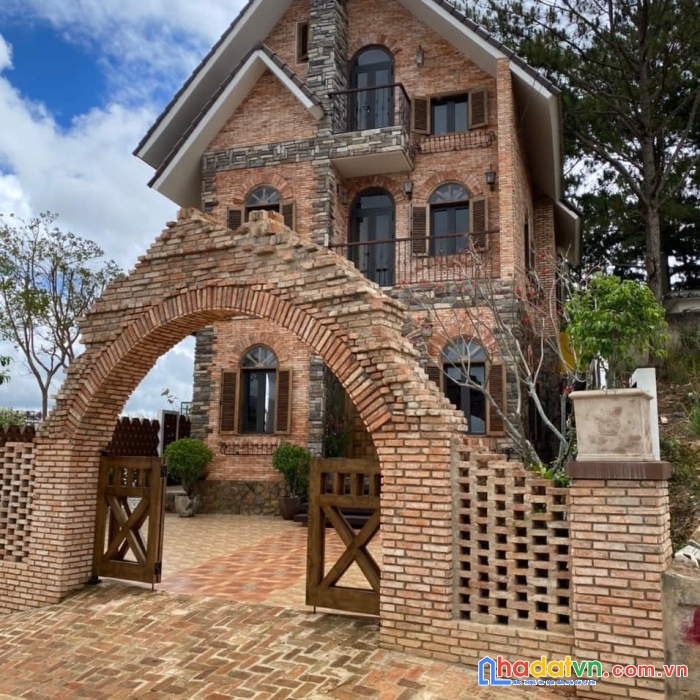 Bán biệt thự trịnh hoài đức đà lạt phong cách độc lạ không đụng hàng