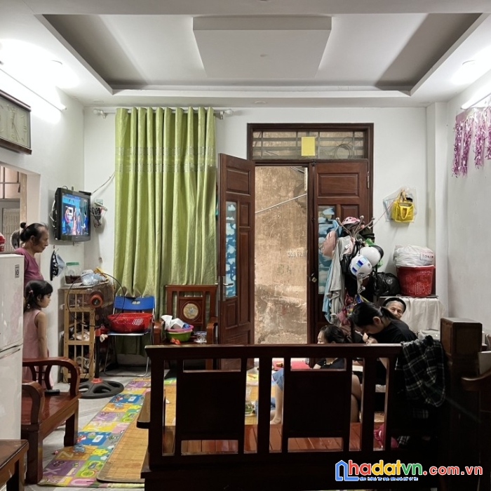 Bán nhà mặt ngõ phố kim giang, 38 m2 x 5t, mt 5m, 6 ngủ, 20m ra mặt phố, hơn 4 tỷ