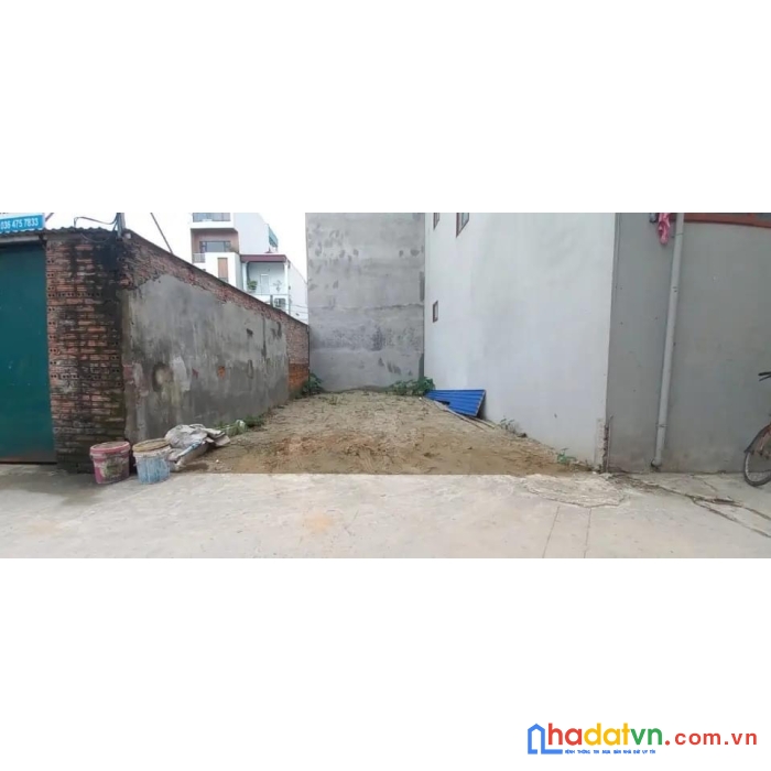 Cần bán mảnh đất xuân phương dt 50m2, mt 4m, gía hơn 2 tỷ, gần ô tô, vị trí mặt ngõ, sổ đẹp.