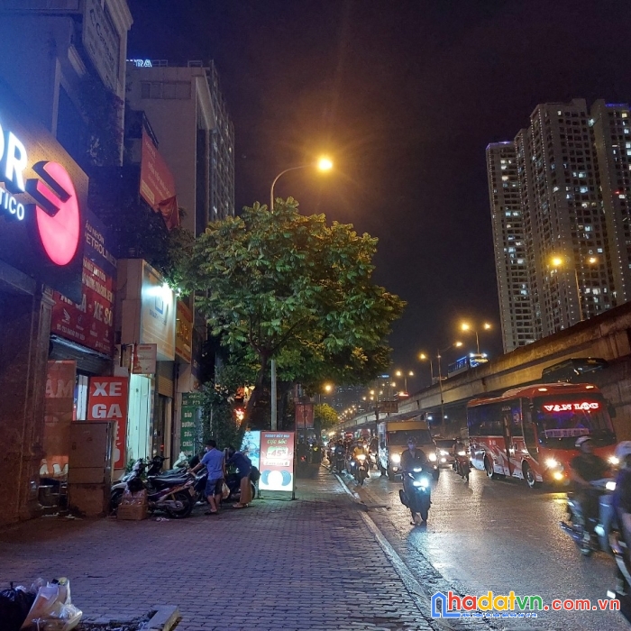 Tòa building 8 tầng - đường khuất duy tiến - thanh xuân - vị trí trung tâm giao thương - kd cực