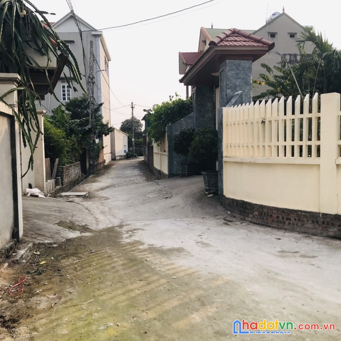 Hơn 50m nguyên khê cạnh cv của vin giá chỉ 4x nhỏ