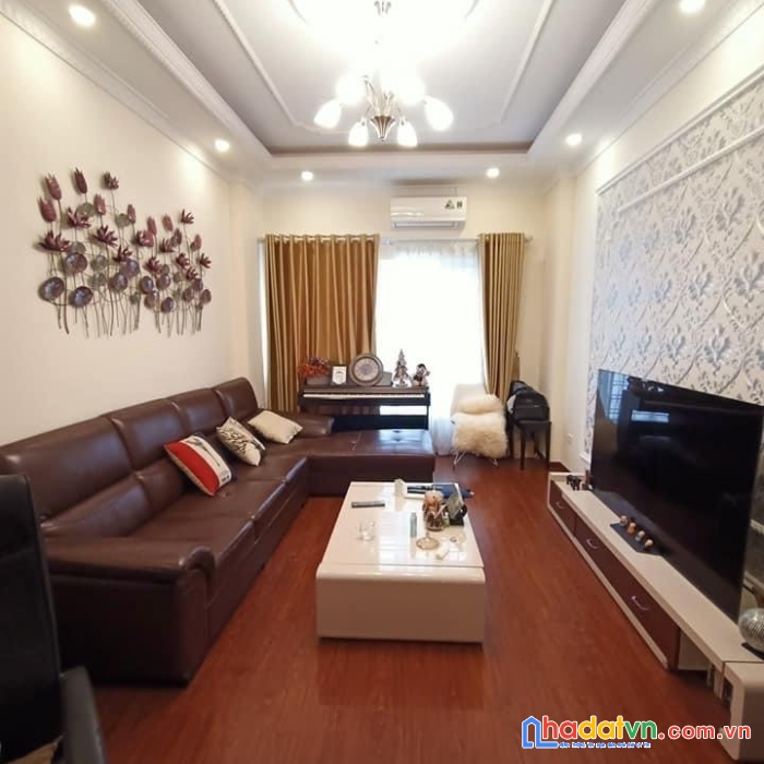 Cho thuê nhà nguyên căn đào tấn, ba đình dt40m2x5 tầng giá 15tr/th