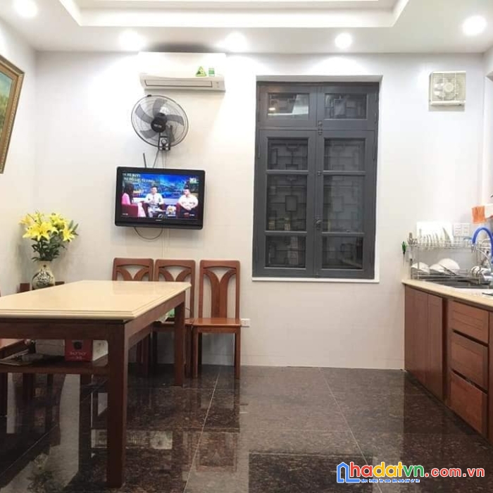 Tổng cục 2 xuân la tây hồ phân lô ô tô tránh 80m mặt tiền 4.5m ở yên tĩnh, an sinh tốt, nhiều cây