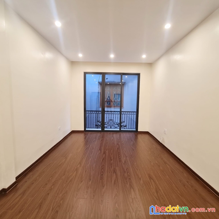 Bán nhà phố hồng mai: 40m2, 5 tầng, nhà mới, 5m ra ô tô. chỉ 4.7 tỷ