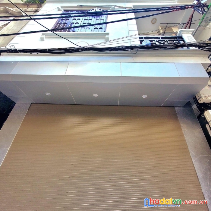 Cần bán gấp nhà phố giáp bát 53m2 x 4 tầng ngõ nông, ngõ ô tô đỗ giá chỉ 5,8 tỷ