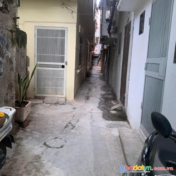 Bán gấp nhà ngõ 14 phố hồ đắc di giá bán 2.4 tỷ đồng