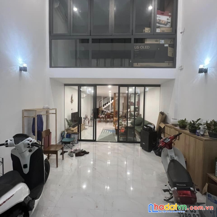 Nhà cực đẹp đường xe tải trần xuân soạn quận 7 giá hạt dẻ