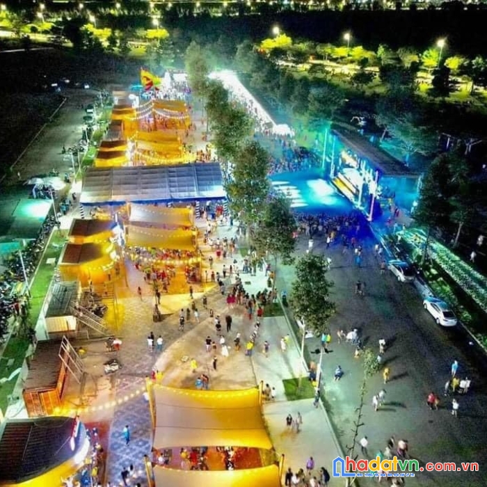 Chính chủ cần bán nhà mặt tiền chợ tại : đường dh1. phường mỹ phước – bến cát – bình dương