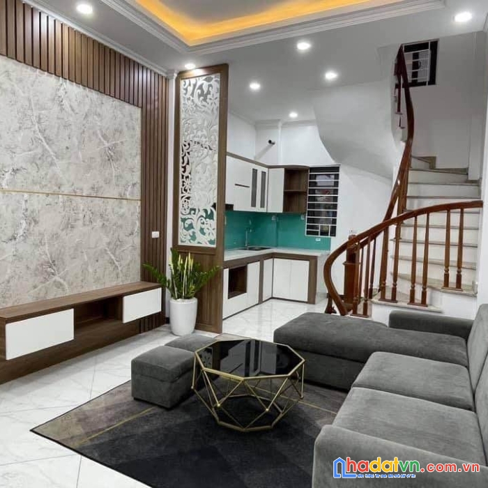Bán nhà trần cung - 33m2 - 3.65 tỷ - nhà mới ở ngay