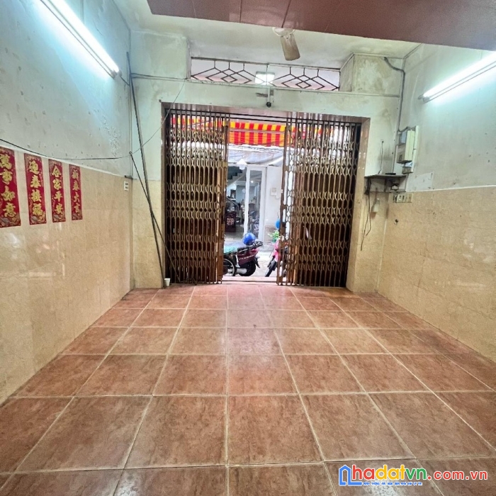 Hàng vip q5 4x10 hẻm 5m 4 lầu btct giá chỉ 6ty5