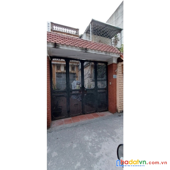 Bán nhà nguyễn sơn, nguyễn văn cừ, 40m2 x 3 tầng, ngõ ô tô vào đất. kinh doanh tốt