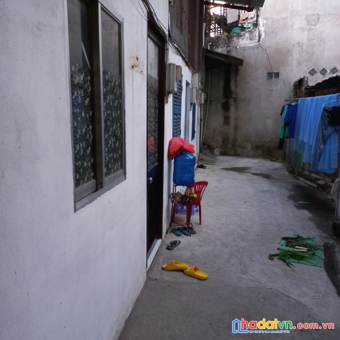 Bán gấp nhà cấp 4 hẻm oto ngang gần 6m giá chỉ 60trm2 gần khu chế xuất tân thuận.