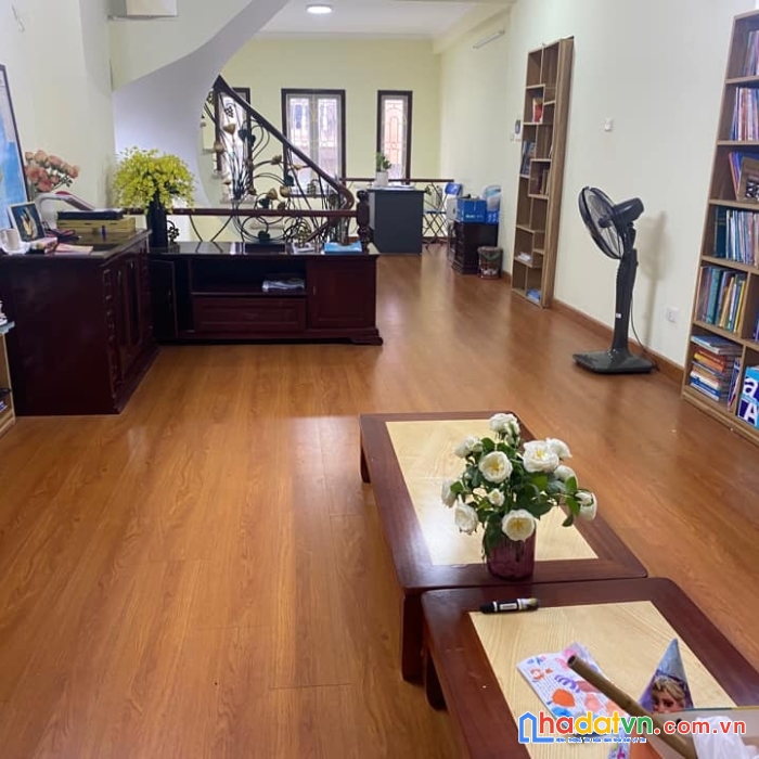 Siêu hot, bán nhà đẹp ở yên hòa 50m2, 5 tầng đẹp ở ngay, giá rẻ, ngõ thông thoáng