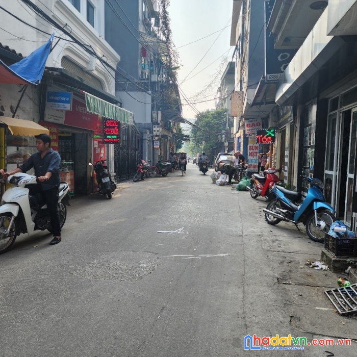 Bán đất xuân đỉnh 105m2, mặt  tiền rộng 5m, kinh doanh, ô tô 7 chỗ vào đất giá chỉ 8 tỷ