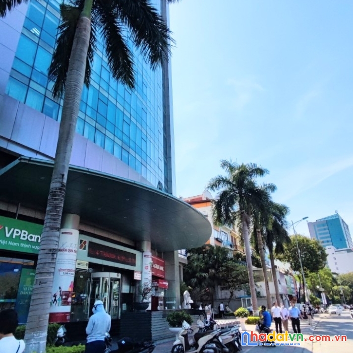 Siêu hiếm mặt tiền ngõ phố nguyễn văn cừ 70m lô góc vỉa hè kinh doanh bất chấp tc hơn 10ty