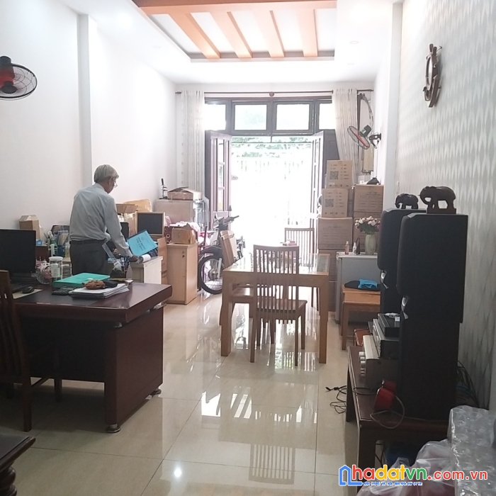 Hẻm xe hơi. thoại ngọc hầu. tân phú. nhà có dòng tiền.