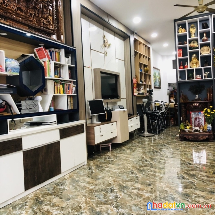 Hẻm xe hơi. mã lò. bình tân.